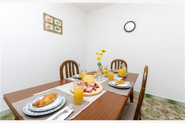 Apartment A1, for 4 persons