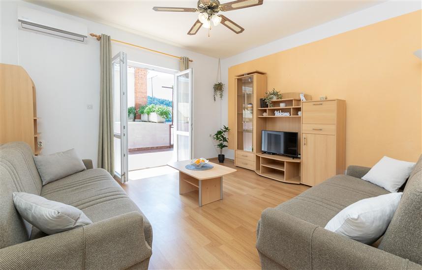 Apartment A1, for 4 persons