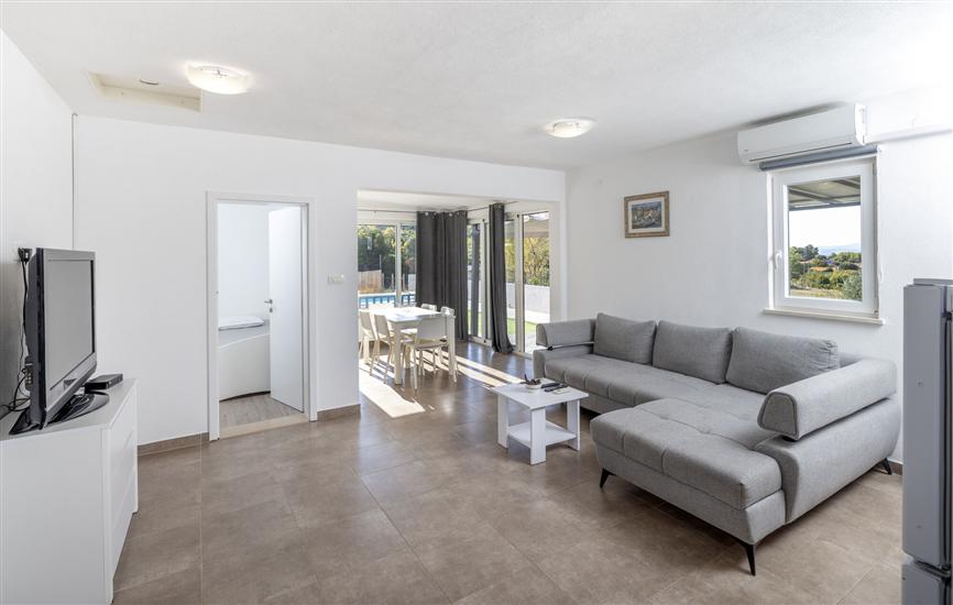 House K1, for 5 persons