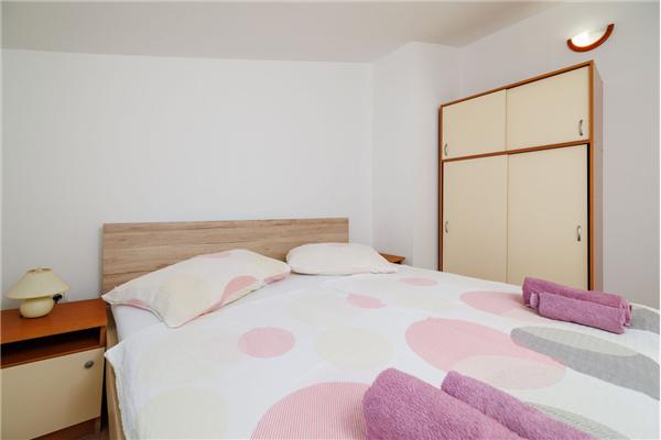 Apartment A3, for 5 persons