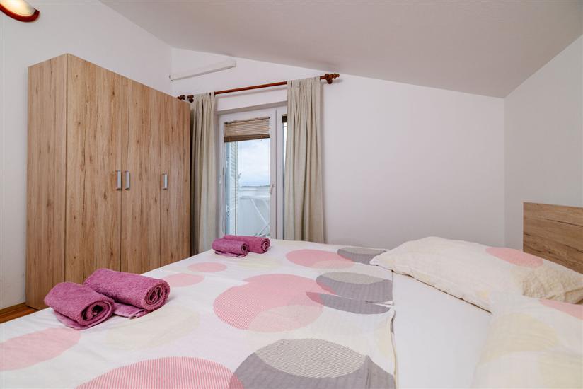 Apartment A3, for 5 persons