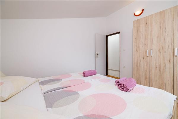 Apartment A3, for 5 persons