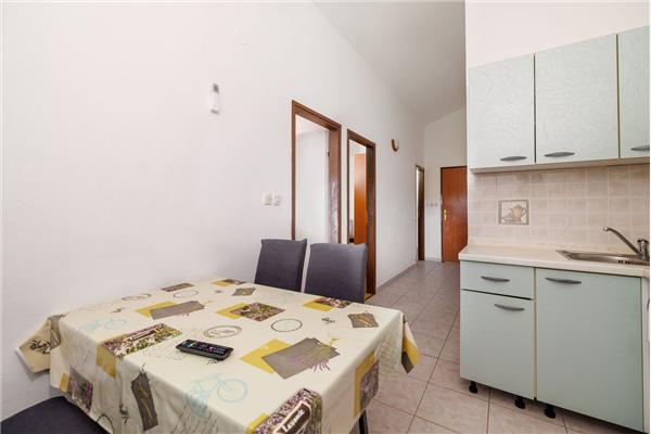 Apartment A3, for 5 persons