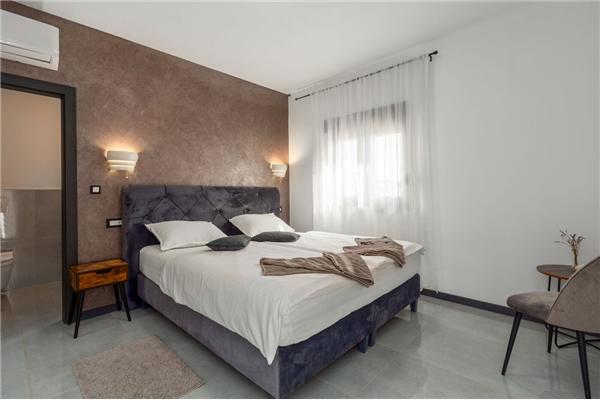 House K1, for 8 persons