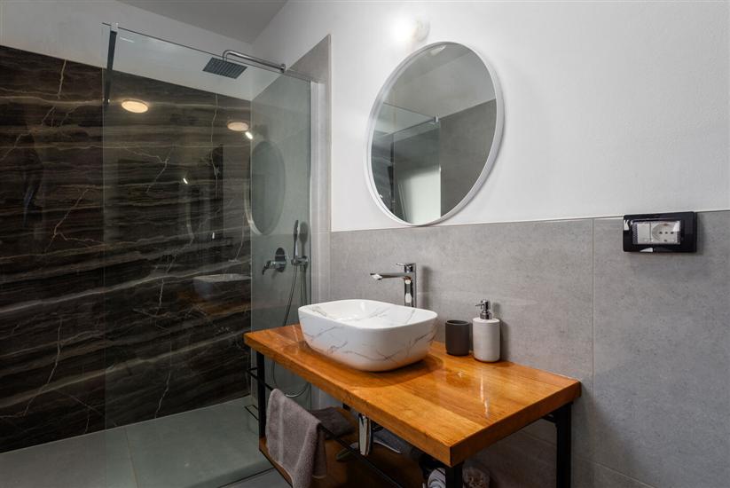 House K1, for 8 persons