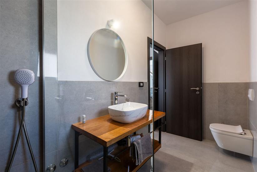 House K1, for 8 persons