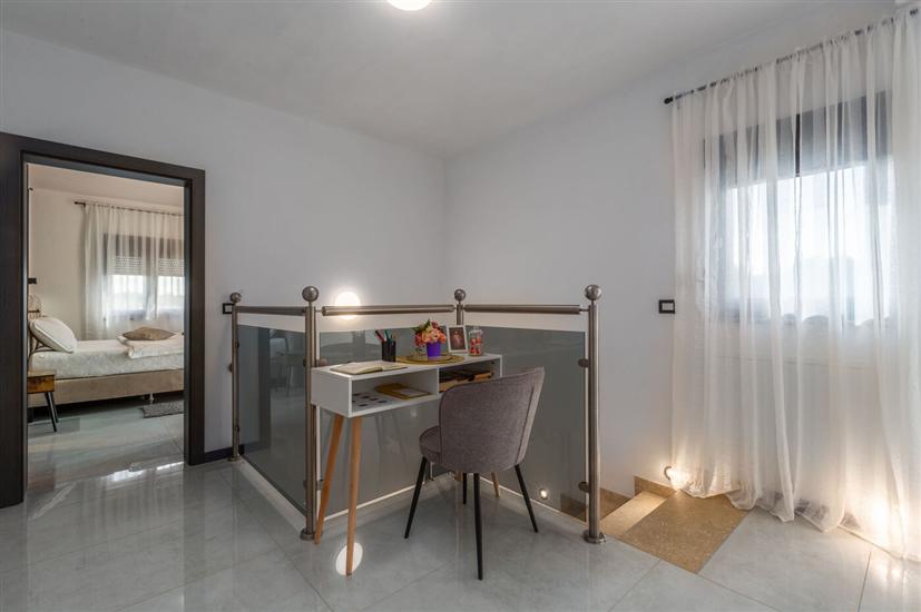 House K1, for 8 persons