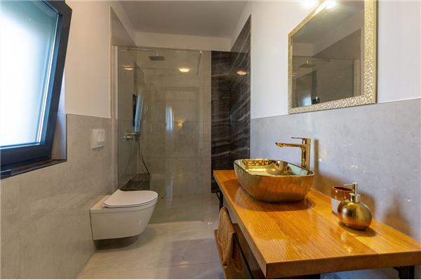 House K1, for 8 persons