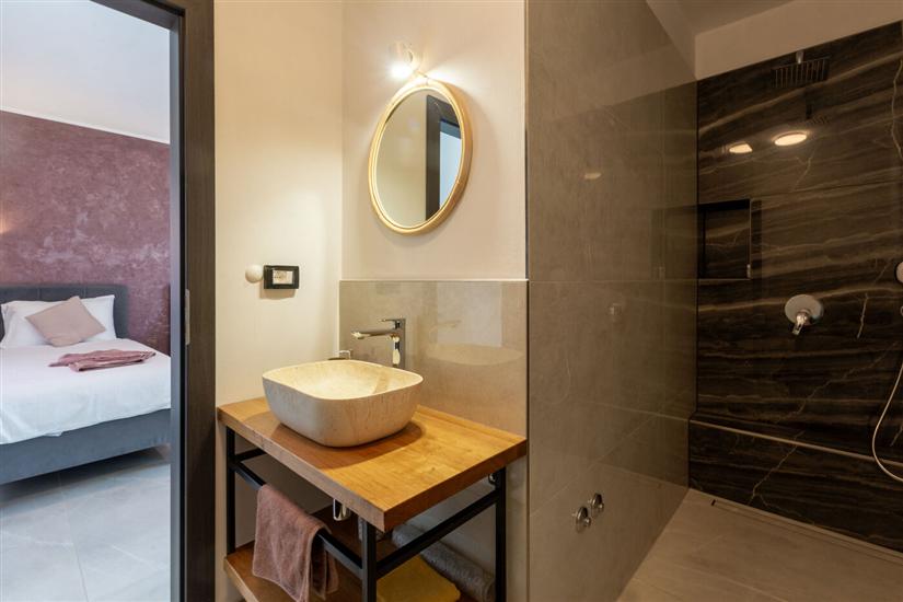 House K1, for 8 persons