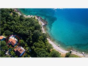 Apartments Rosuje Njivice - island Krk, Size 55.00 m2, Airline distance to the sea 50 m