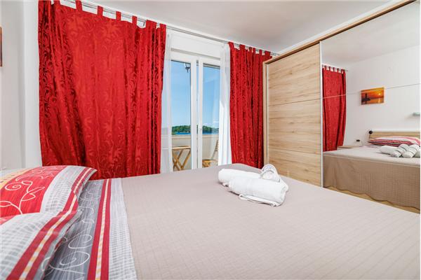 Apartment A1, for 7 persons