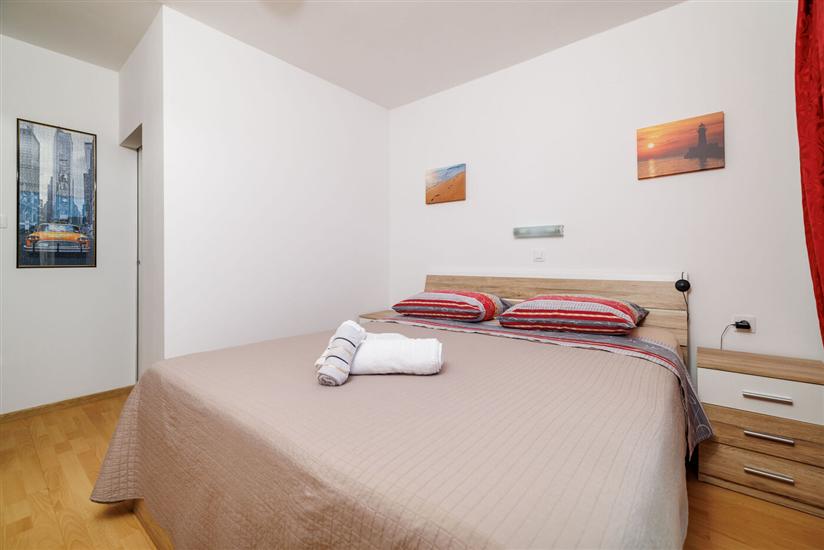 Apartment A1, for 7 persons