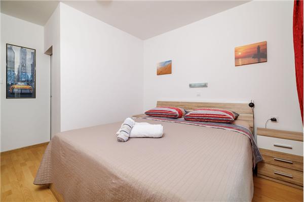 Apartment A1, for 7 persons