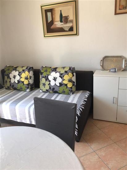 Apartment A2, for 3 persons