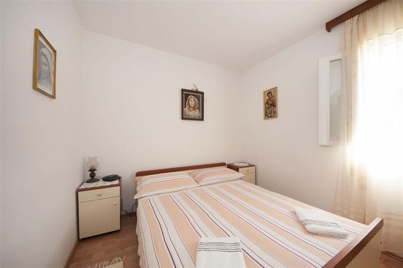 Apartment A2, for 3 persons