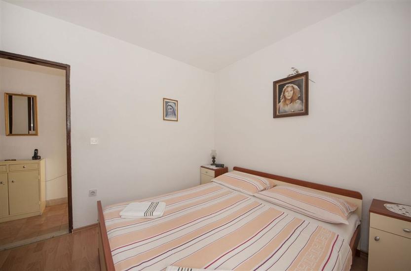 Apartment A2, for 3 persons