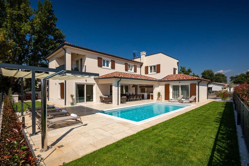 Villa Villa Maxime s bazenom, saunom i whirlpool-om