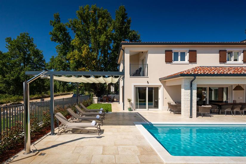 Villa Villa Maxime s bazenom, saunom i whirlpool-om