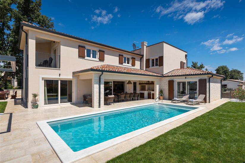 Villa Villa Maxime s bazenom, saunom i whirlpool-om