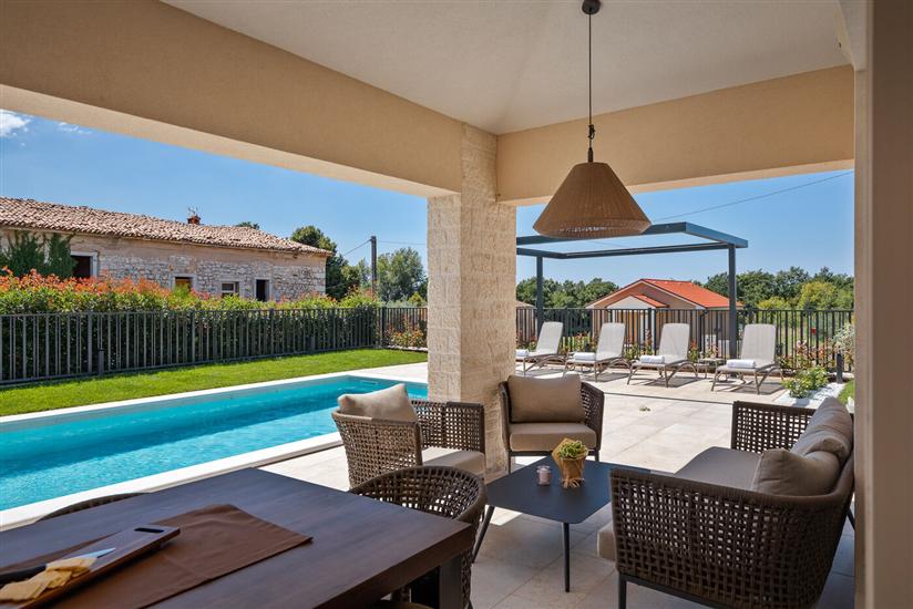 Villa Villa Maxime s bazenom, saunom i whirlpool-om