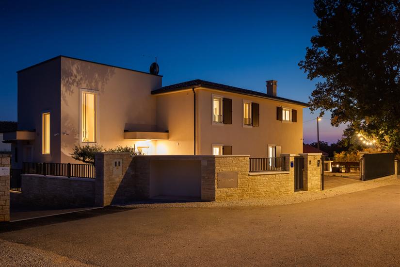 Villa Villa Maxime s bazenom, saunom i whirlpool-om