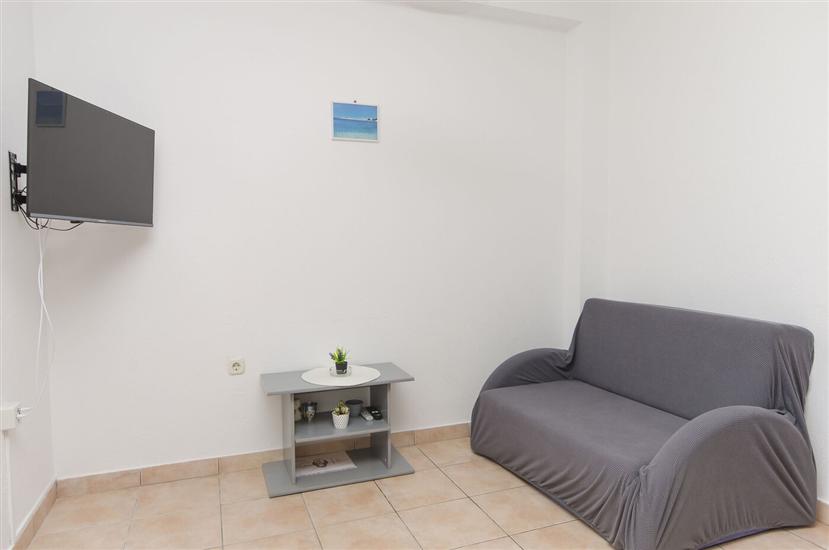 Apartment A1, for 5 persons