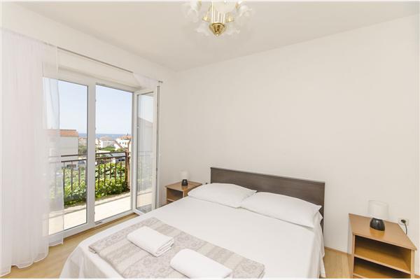 Apartment A1, for 5 persons