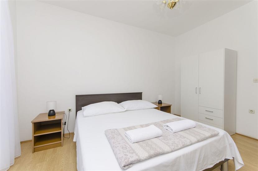 Apartment A1, for 5 persons