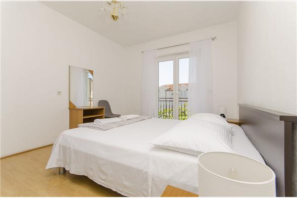 Apartment A1, for 5 persons