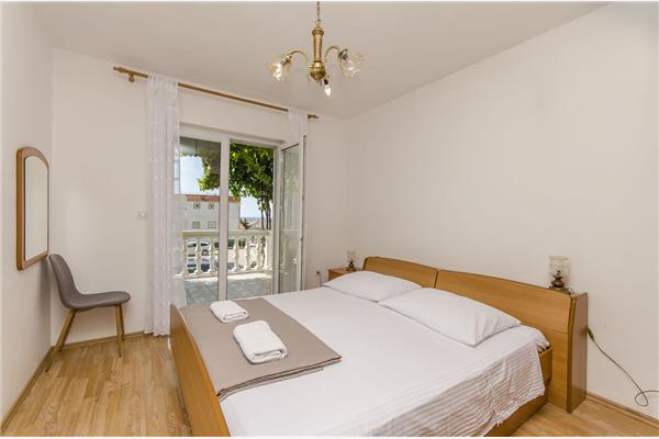 Apartment A2, for 5 persons