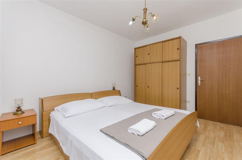 Apartment A2, for 5 persons