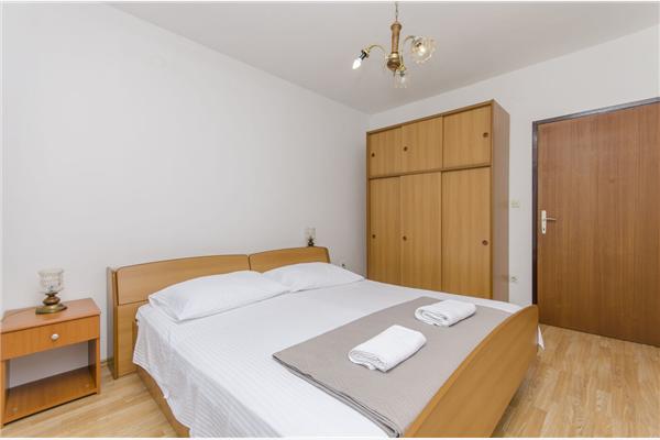 Apartment A2, for 5 persons