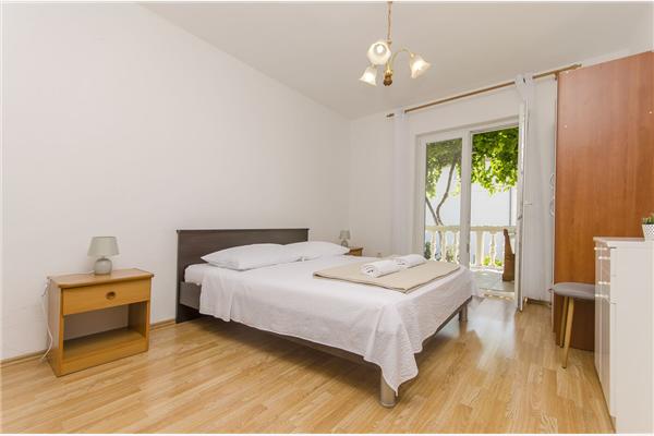 Apartment A2, for 5 persons