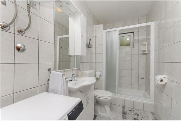 Apartment A2, for 5 persons