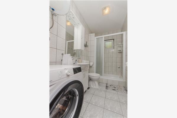 Apartment A2, for 5 persons