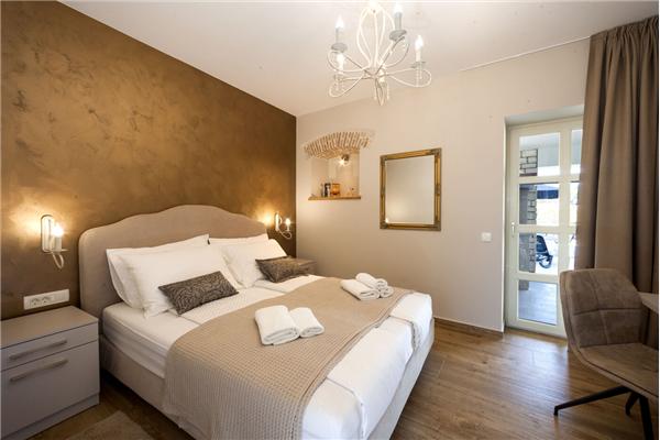 House K1, for 8 persons