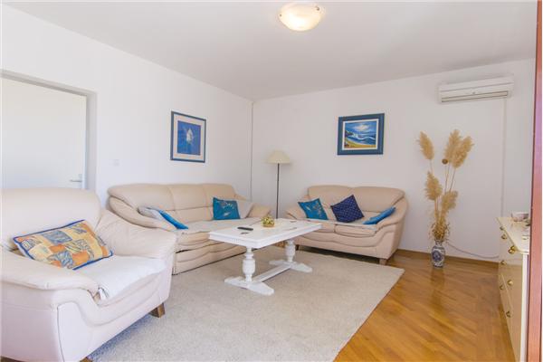 Apartment A2, for 4 persons