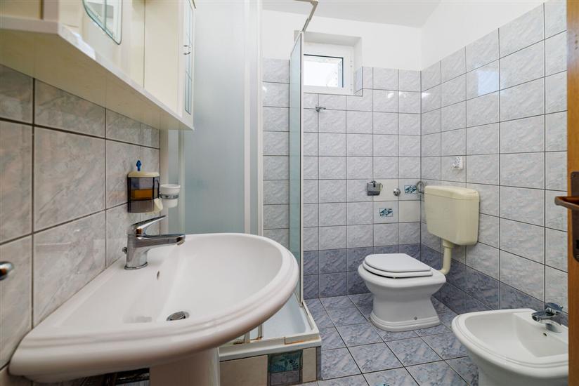 House K1, for 10 persons