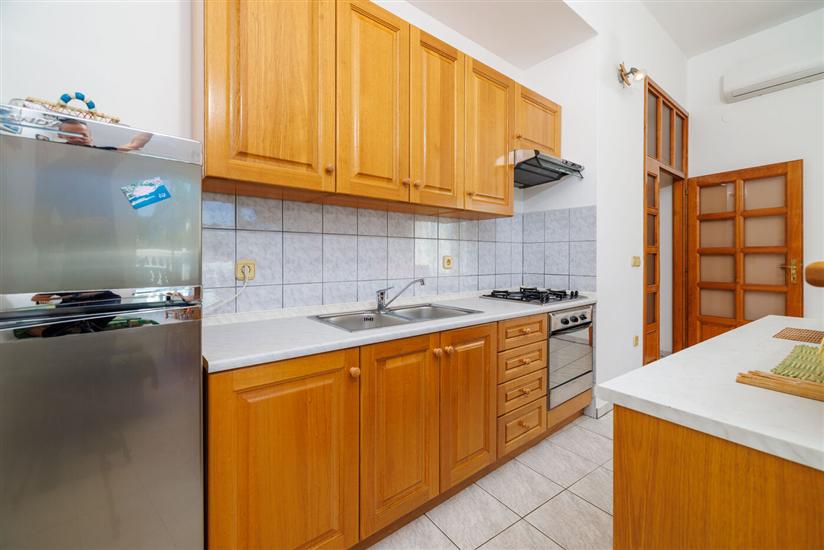 House K1, for 10 persons