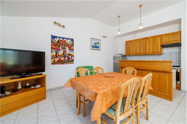 House K1, for 10 persons