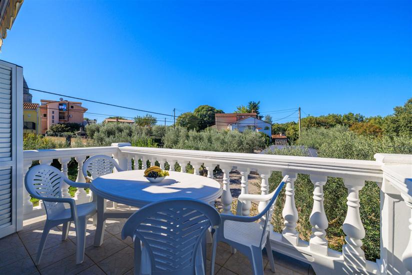 House K1, for 10 persons