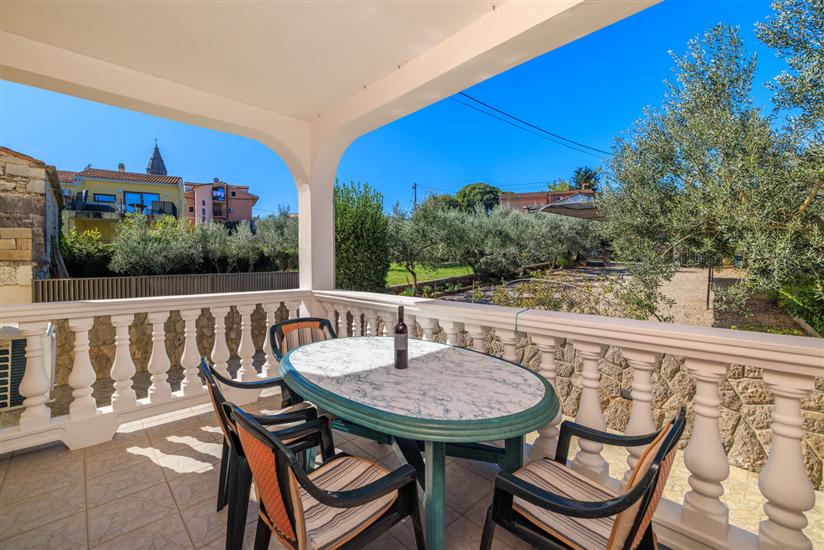 House K1, for 10 persons