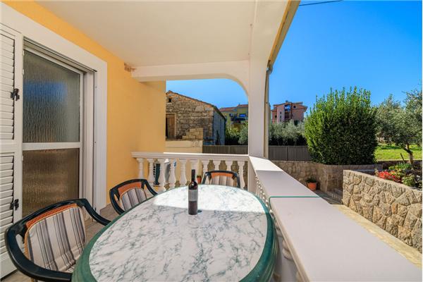 House K1, for 10 persons