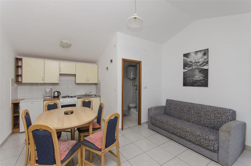 Apartment A1, for 6 persons
