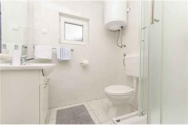 Apartment A1, for 6 persons