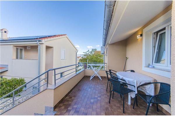 Apartment A1, for 6 persons