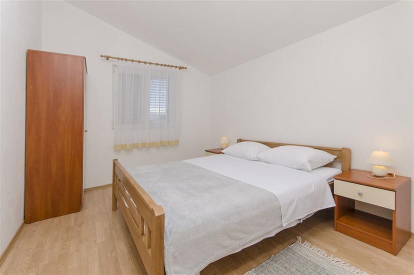 Apartment A1, for 6 persons