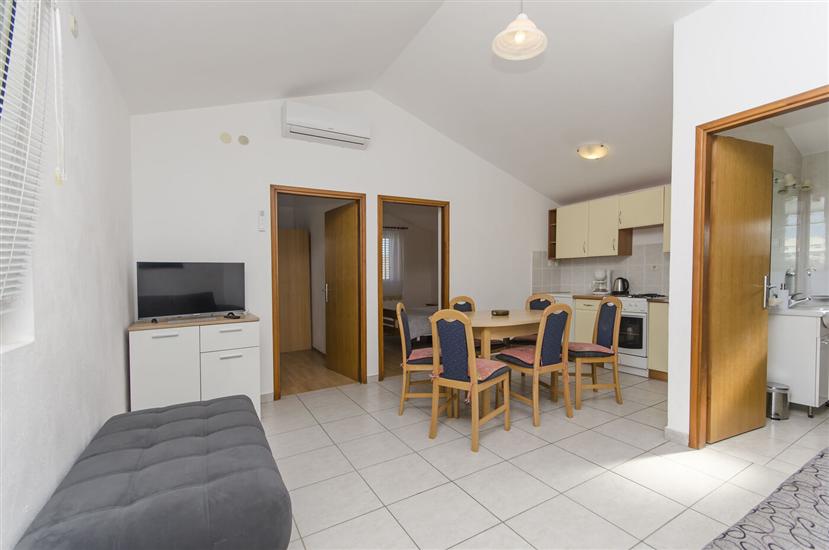 Apartment A1, for 6 persons