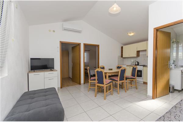 Apartment A1, for 6 persons