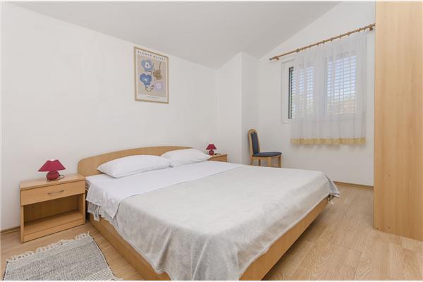 Apartment A1, for 6 persons